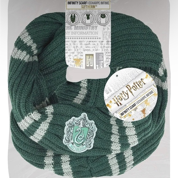 Official Harry Potter Infinity Scarf Slytherin Ultra Soft CINEREPLICAS Unisex - Picture 4 of 5